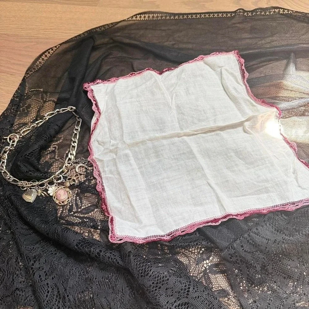 Vintage handkerchief scarf bundle‎